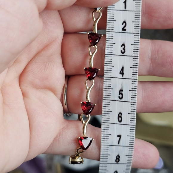 10k trillion cut garnet bracelet. Stamped 10k. Just look at this luscious red co - Picture 4 of 8